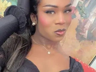 Streamate Nude Webcam of CarlynDarlenis