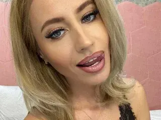 Streamate Watch Live Sex Cams of DeliaMarlow