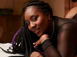 Streamate Free Porn Cam of Kiiaraevanss