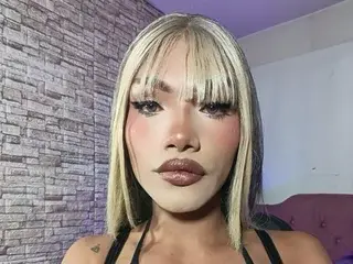 Streamate Free Live Porn of Kittyqueen19