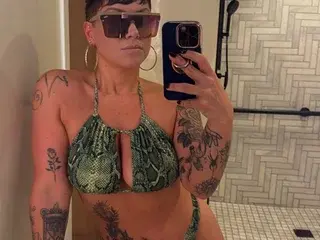 Streamate Live Porn of GoddessPixieXOXO