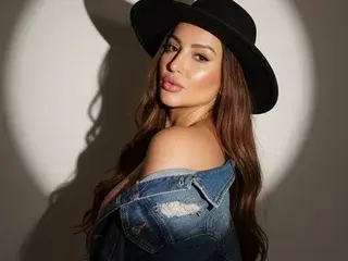 Streamate Live Sex Cam of 4uhotmichelle26