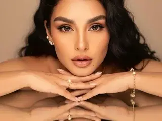 Streamate Nude Webcam of HollyBrensone