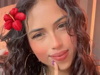 Streamate Nude Webcam of Nicol_Tylor