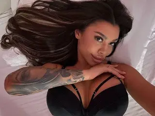 Streamate Sex Cam of Naty_Desiree