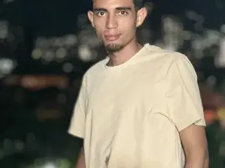 Streamate Live Sex Cam of aaron_vegga