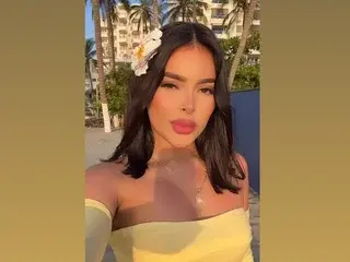 Streamate Nude Webcam of AlexaEvanss