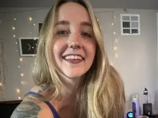 Streamate Sex Chat of CharlieRayee