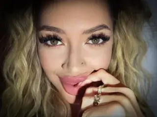 Streamate Private Sex Chat of EvaKrystal