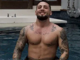 Streamate Nude Webcam of GreenDylan