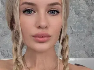 Streamate Sex Chat of Lindy18