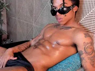 Streamate Sex Cam of Black_tentationx