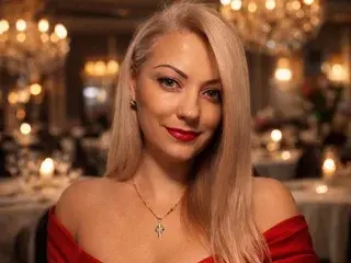 Streamate Adult Webcam of Aviola