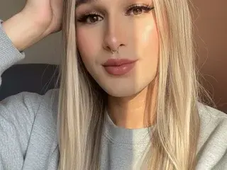 Streamate Best live sex cam show of monserrat22