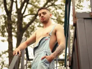 Streamate Live Sex of MichaelMagno