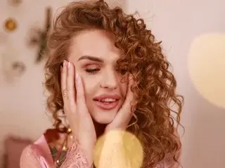 Streamate Sex Chat of KiraGrayy