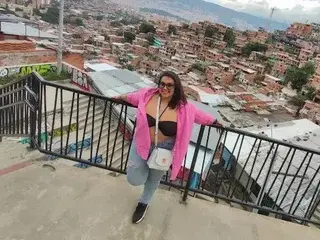 Streamate Live Porn of Nina_Lisboah