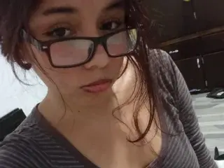 Streamate Watch Live Sex Cams of AllicePetit