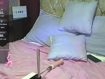 Stripchat Best live sex cam show of lunacutie