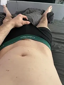 Stripchat Free Live Porn of naughtycoupl98