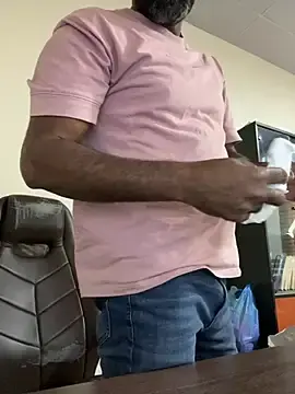 Stripchat Best Webcam of Black_Bull041988