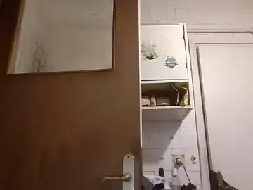 Stripchat Nude Webcam of mariusica1@xh