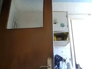 Stripchat Free Porn Cam of mariusica1@xh