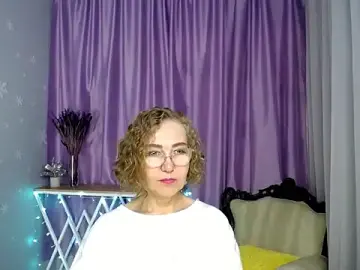 Stripchat Adult Webcam of queen_a_n_i