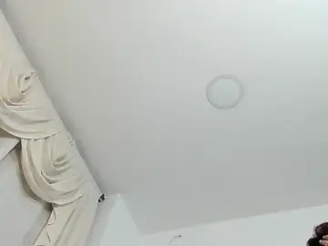 Stripchat Sex Cam of sarita_loven