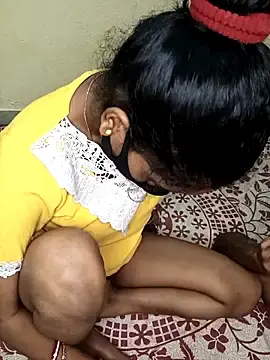 Stripchat Adult Video Chat of Desi_Hot_Queen