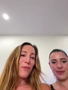 Stripchat Free Porn Cam of SweetAlegra_