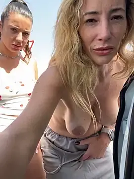 Stripchat Watch Live Sex Cams of SweetAlegra_