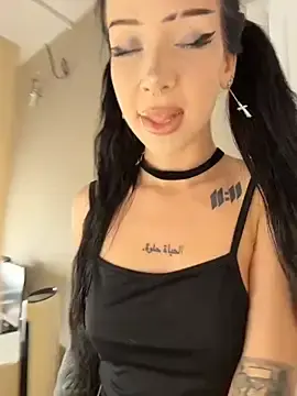 Stripchat Live Sex of XEye_CandyX