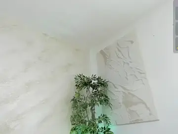 Stripchat Live Sex Cam of lissababe1