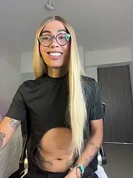 Stripchat Free Live Porn of miss_tatiana_