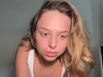 Stripchat Adult Webcam of KayleeBella