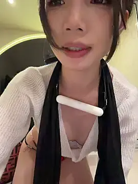 Stripchat Live Sex of Yiyi-707
