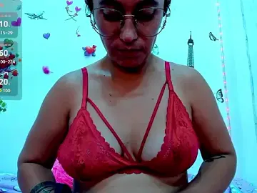 Stripchat Free Live Porn of lady_hana28