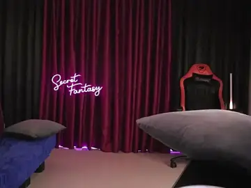 Stripchat Live Sex Cam of Secretfantasy_xxx