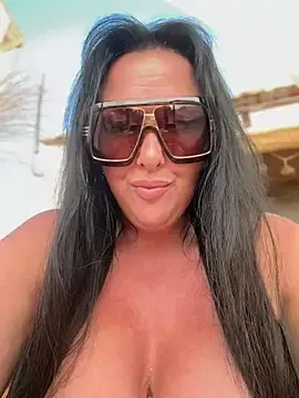 Stripchat Adult Video Chat of TiffanyRoxx