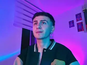 Stripchat Live Sex Cam of dimitri-bilak