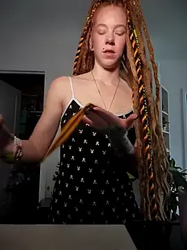 Stripchat Adult Webcam of LucidLucy