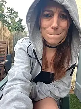 Stripchat Live Sex Cam of XLisaxx