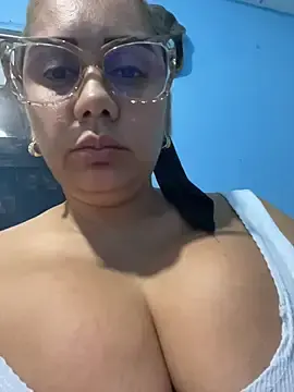 Stripchat Adult Webcam of maymercy