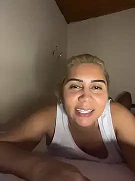 Stripchat Free Porn Cam of maymercy