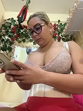 Stripchat Live Sex Cam of maymercy