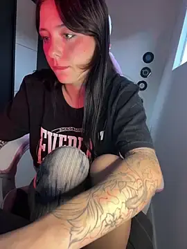 Stripchat Free Porn Cam of Alaskahosh