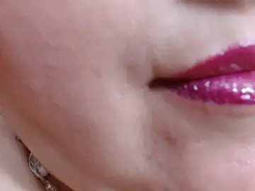 Stripchat Adult Webcam of Kerly_Doll