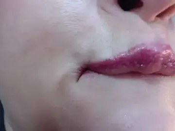 Stripchat Best live sex cam show of Kerly_Doll