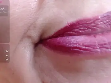 Stripchat Free Live Porn of Kerly_Doll